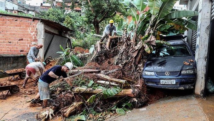 Las autoridades indican que en el estado de Franco da Rocha, tres de los ocho fallecidos permanecen bajo los escombros.