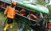 Testigos del accidente indicaron que el conductor del autobús decidió volcar el vehículo al constatar que los frenos del vehículo fallaban.