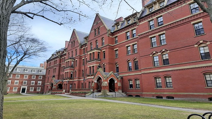 “Este es un caso sobre el fracaso de Harvard para proteger a los estudiantes de los abusos sexuales