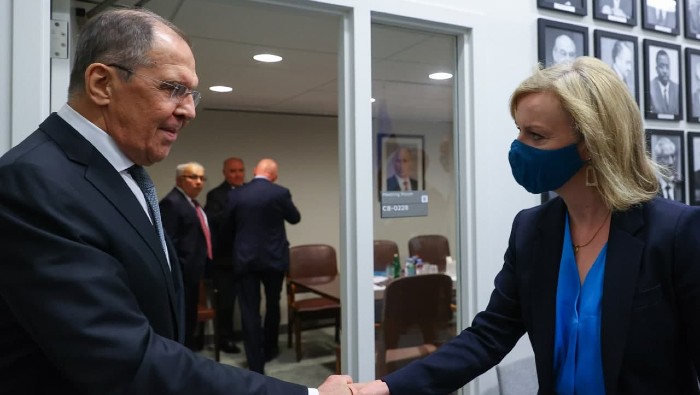 El canciller ruso, Serguéi Lavrov, criticó las amenazas vertidas por países de Occidente sobre el tema ucraniano, en el marco de la visita a Moscú de su homóloga británica, Liz Truss.