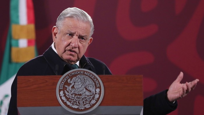 El presidente mexicano Andrés Manuel López Obrador, denunció que las empresas españolas iban a México con intereses colonialistas y monopolistas, sin entender que el tiempo es otro.
