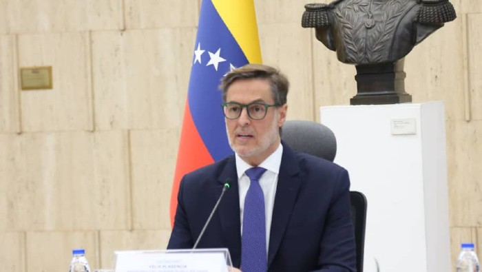 El canciller venezolano instó a ahcer una auditoría internacional de inmediato n torno a los recursos suministrados a Colombia para atender a los migrantes venezolanos.