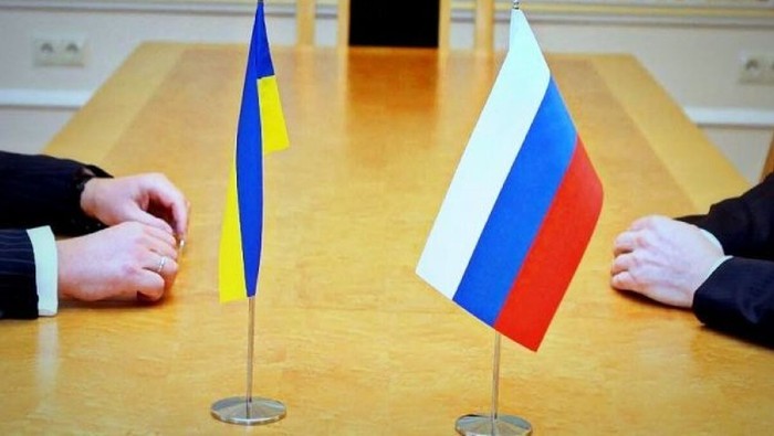 El presidente ucraniano Vladimir Zelenski había dicho que tarde o temprano se iniciaría un diálogo entre Rusia y Ucrania para detener las hostilidades.