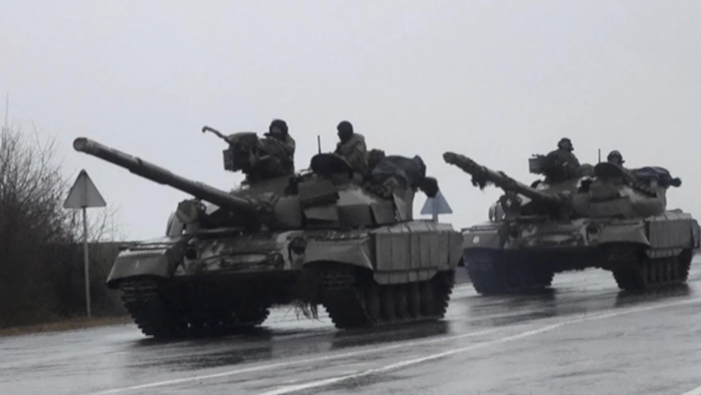 El Ministerio de Defensa de Rusia ordenó al Ejército iniciar una ofensiva en todas las direcciones tras acusar a Kiev de negarse a sentar en la mesa de negociaciones con el Kremlin.