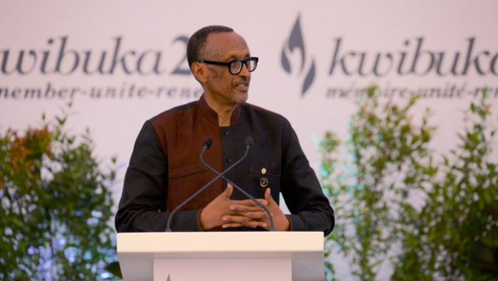 Como en años anteriores, el presidente ruandés Paul Kagame dirigió un mensaje reconciliador al país y visitó el memorial erigido a las víctimas en Kigali, la capital.