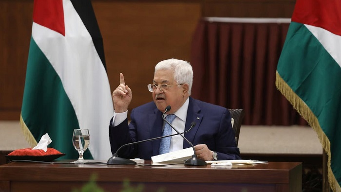 Aunque Israel detuvo a un palestino y lo consideró el atacante, Abbas subrayó que este hecho no puede justificar ataques de las fuerzas israelíes contra su pueblo.