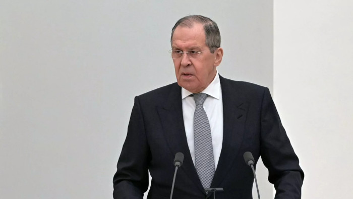 El canciller ruso condenó las declaraciones del jefe de la diplomacia europea, Josep Borrell, de que no existe alternativa a una solución militar del conflicto en Ucrania.