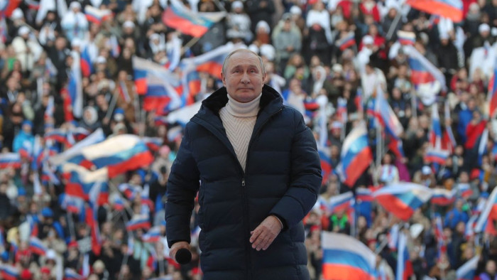 Putin muestra que las sanciones occidentales fracasaron y solo deterioraron la economía de Occidente