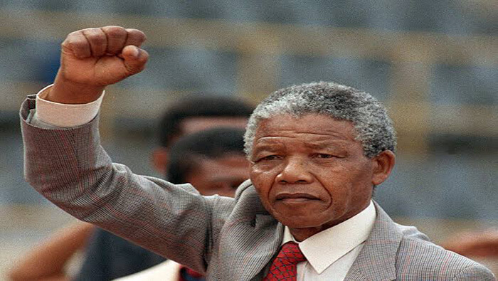 Mandela se convirtió en un símbolo de libertad en todo el mundo, ganó el Premio Nobel de a Paz en 1993 y se convirtió en presidente en 1994.