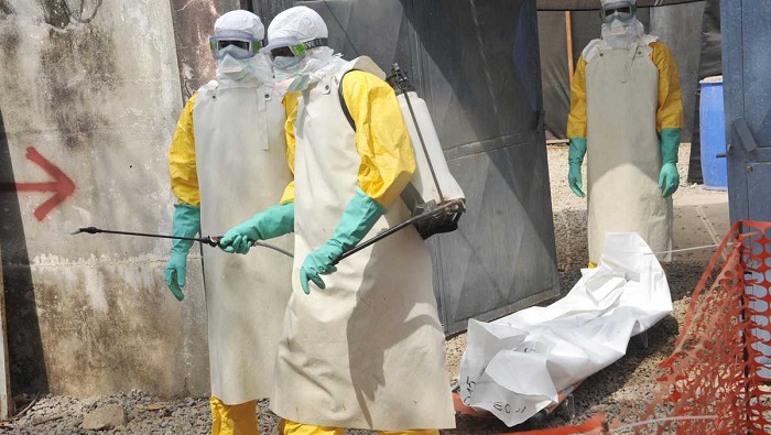 El ébola es una enfermedad grave, fatal en muchos casos, que afecta a los humanos y a otros primates.