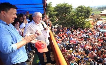 Ante miles de personas congregadas en Sumaré, Lula advirtió sobre el discurso de odio que empleará Bolsonaro para intentar erigirse vencedor en los comicios presidenciales.