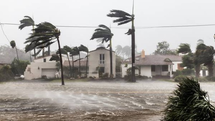 Según las autoridades, hay un 85 por ciento de probabilidades de que impacte un ciclón tropical y un 60 por ciento para un huracán.