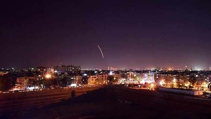 Los misiles fueron disparados contra zonas al sur de la capital, Damasco, donde se pudieron escuchar varias explosiones.