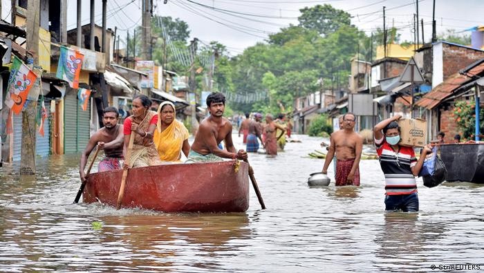 Las lluvias en India provocaron el desbordamiento de uno de los ríos más grandes de Asia.