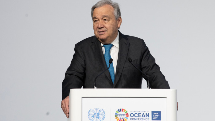 La última Conferencia de las  Naciones Unidas sobre los Océanos  fue llevada a cabo hace cinco años  en Nueva York.