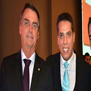 Parlamentario de Bolsonaro con hombres armados amenazan al Frente Lulista con la diputada Jandira Feghali y el precandidato Marcelo Freixo