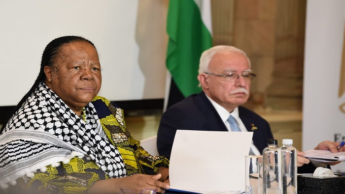 La ministra sudafricana Naledi Pandor también llamó a intensificar la denuncia del asesinato por militares israelíes de la periodista palestina-estadounidense Shireen Abu Akleh, de la cadena Al Jazeera.