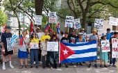 Desde diversas ciudades de Estados Unidos y otras latitudes marcharon exigiendo el fin del ilegal bloqueo económico impuesto por ese país a Cuba.
