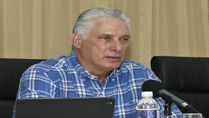 El mandatario cubano emitió sus condolencias a los familiares de un joven fallecido en el incendio de Matanzas.