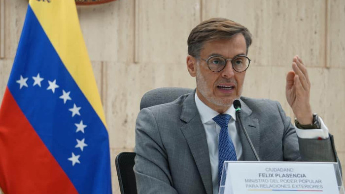 El pasado 11 de agosto, el presidente de Venezuela designó al ex canciller Plasencia como próximo embajador en Colombia.