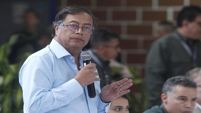 El presidente Petro instó a la Fiscalía General de la Nación a investigar urgente para encontrar a los responsables del crimen contra los periodistas colombianos.