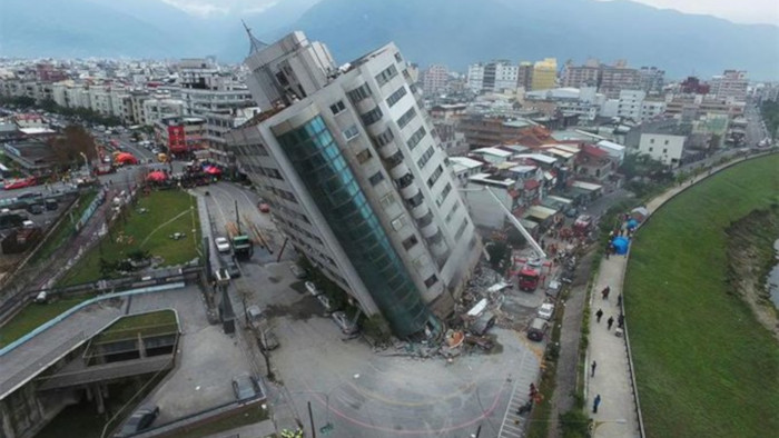La oficina meteorológica dijo que el epicentro estaba en el condado de Taitung y siguió a un temblor de magnitud 6,4 este sábado por la noche en la misma área, que no causó víctimas.