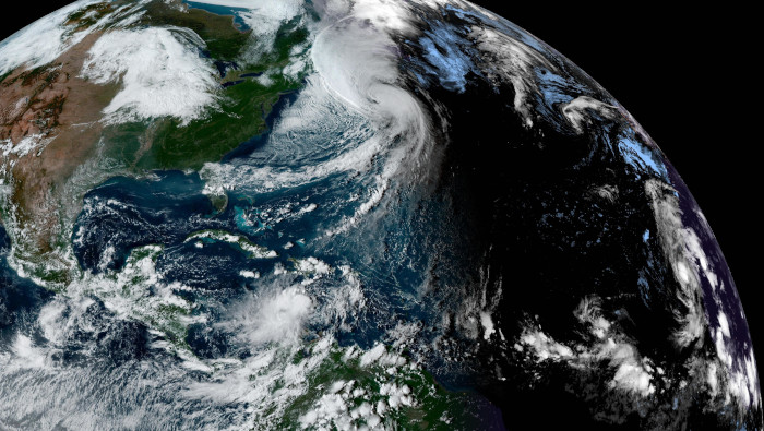 El ciclón, que alcanzaría la categoría 3, podría azotar el sector occidental de Cuba el martes próximo, mientras a Florida llegaría el jueves.