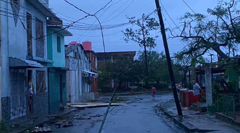 El huracán Ian de categoría 3 penetró este martes sobre las 04H30 hora local por la sureña localidad de Coloma en la provincia de Pinar del Río, Cuba.