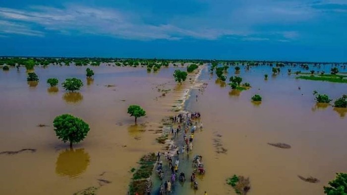 Muchas partes de Nigeria son propensas a las inundaciones anuales y las ciudades costeras como Lagos son aún más vulnerables a las inundaciones estacionales.