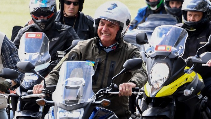 El presidente brasileño había dicho que, en un recorrido en motocicleta, 