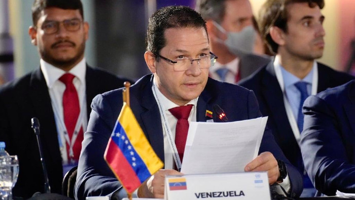 Carlos Faría señaló que las sanciones contra Venezuela intentan derrocar el presidente constitucional, Nicolás Maduro.