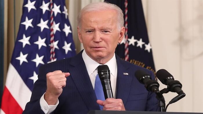 “Los votantes dejaron claro que todavía están frustrados, lo entiendo. Han sido años difíciles para este país”, reconoció Biden.