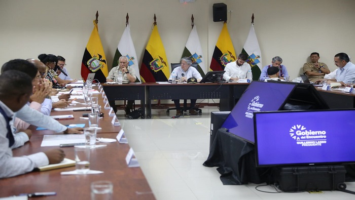 Según detalló Lasso la medida iniciará a las 23:00 y culminará a las 5:00 en las provincias de Esmeraldas, Guayas y Santo Domingo de los Tsáchilas.