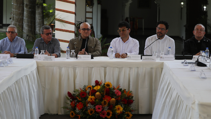 Los jefes negociadores serán, por parte del Gobierno, Otty Patiño, exintegrante del desmovilizado M-19, y Pablo Beltrán, por el ELN.