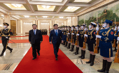 Ambas delegaciones emitieron la Declaración Conjunta sobre el Avance de la Asociación Estratégica Integral de la Nueva Era entre China y Mongolia.