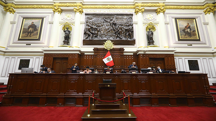La moción de vacancia o destitución contra el presidente Castillo fue aprobada con 73 votos a favor, 32 en contra y 6 abstenciones.