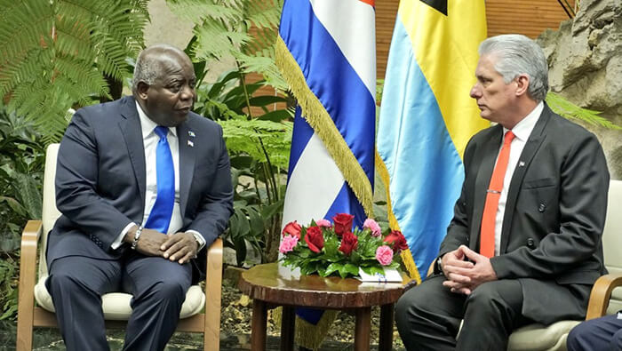 El presidente cubano ratifico su intención de profundizar los lazos de amistad con Bahamas.