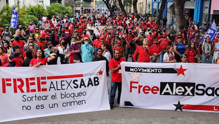 Personas de todas partes del mundo denuncian el carácter político y espurio del juicio contra Alex Saab, y exigen a EE.UU. su liberación.