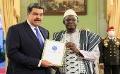 El nuevo embajador de Malí, Ibrahima Diallo fue el primero en entregar el documento que lo acredita en dicho rol ante el mandatario venezolano.