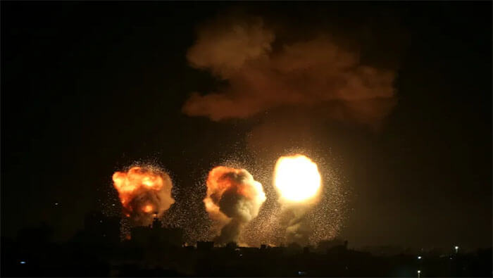 Desde Israel señalaron que el bombardeó respondió al lanzamiento de artefactos explosivos desde la Franja de Gaza.