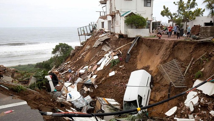 Según las autoridades, 139 casas fueron destruidas y 158 fueron parcialmente dañadas por las tormentas.