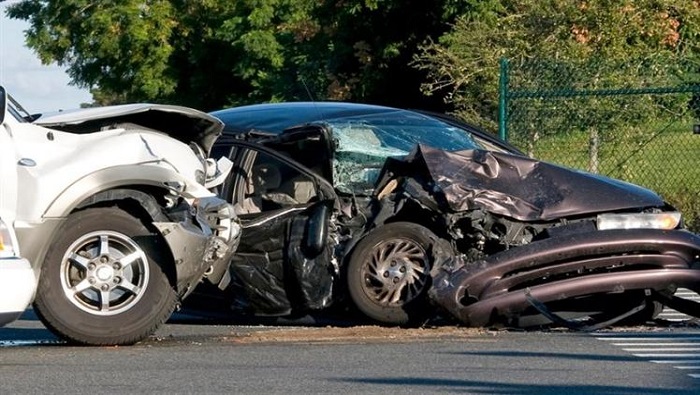 Entre las principales causas de incidentes fatales están la distracción del conductor, la invasión del carril contrario y el irrespeto de las señales de tránsito.