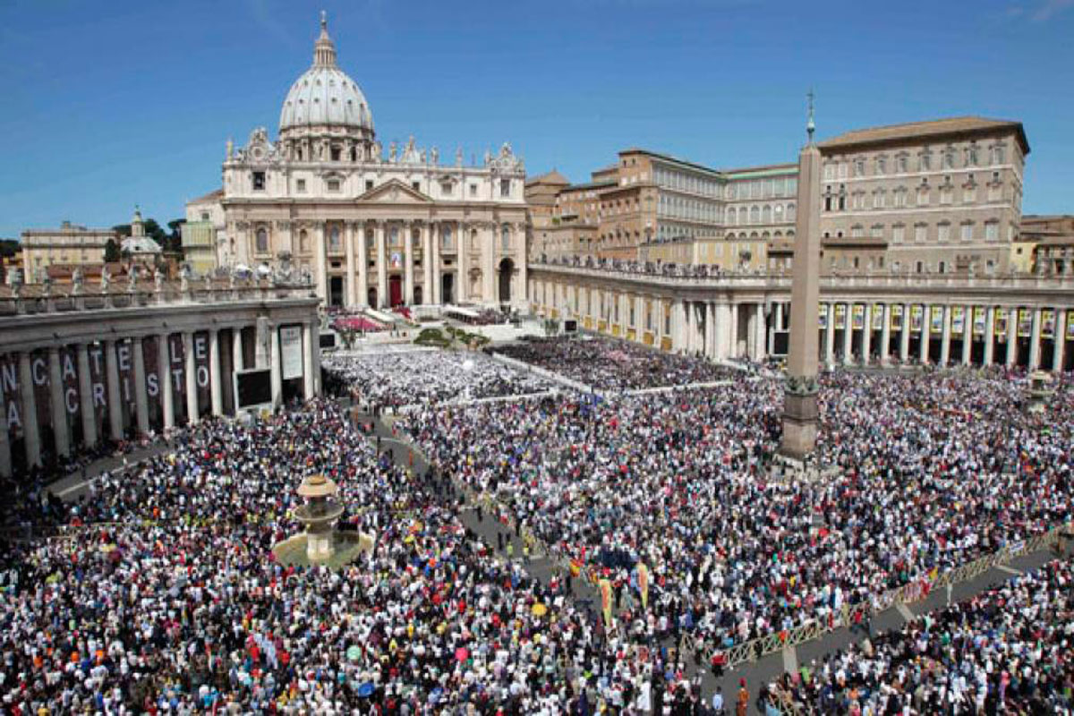 Plaza San Pedro lista para celebrar 10 años de Francisco como Papa