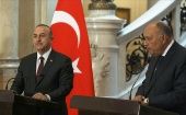 Las relaciones diplomáticas entre Türkiye y Egipto se mantienen a nivel de encargados de negocios de ambas partes desde el golpe militar de 2013. 
