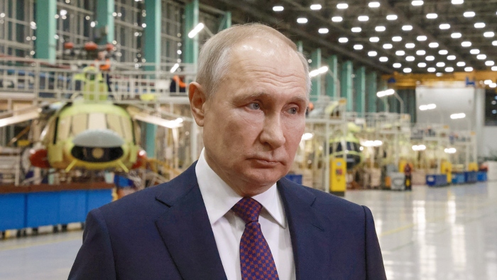Sobre la posibilidad de iniciar la operación militar en 2014, Putin expresó que “no hay modo subjuntivo en estos casos”.