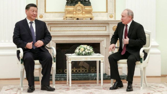 Putin dio la bienvenida a la oferta de mediación de China y el Kremlin dijo que proporcionaría a Xi 