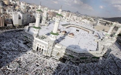 Las fuerzas del orden tampoco han podido afirmar si los fallecidos eran peregrinos que viajaban a La Meca por el mes sagrado musulmán de Ramadán.