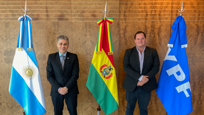 El acuerdo lo dio a conocer el presidente ejecutivo de la estatal YPFB, Armin Dorgathen, quien tuvo un encuentro en Argentina con su par de YPF, Pablo González.