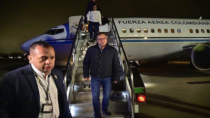 El presidente colombiano aterrizó en la ciudad de Nueva York para participar en un foro de la ONU sobre los derechos de la comunidad indígena.