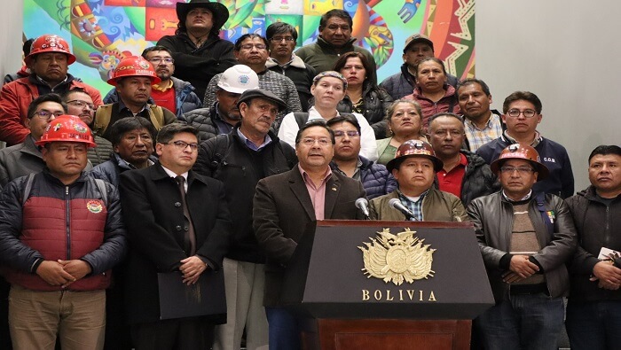 Para los trabajadores con más de 35 años de aportes el límite salarial subirá de 4.200 bolivianos a 5.200 bs.